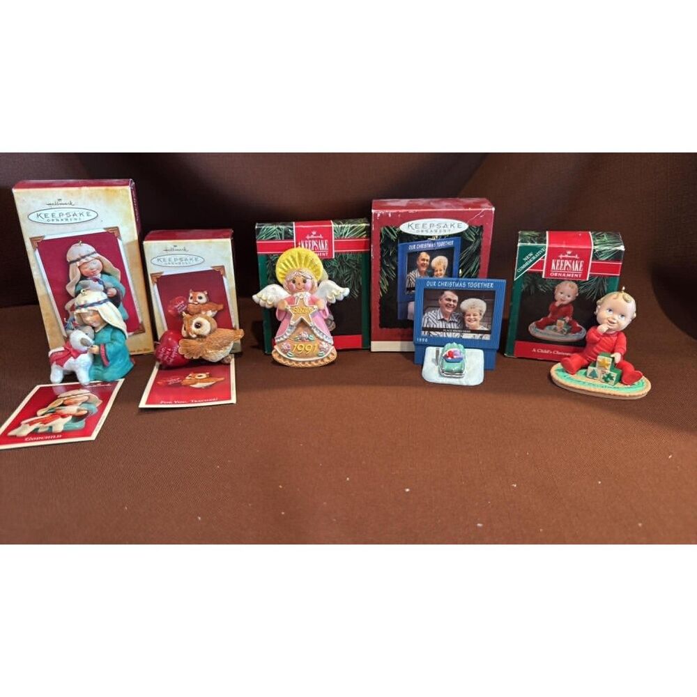 Hallmark Keepsake Christmas Ornaments  Lot of 5